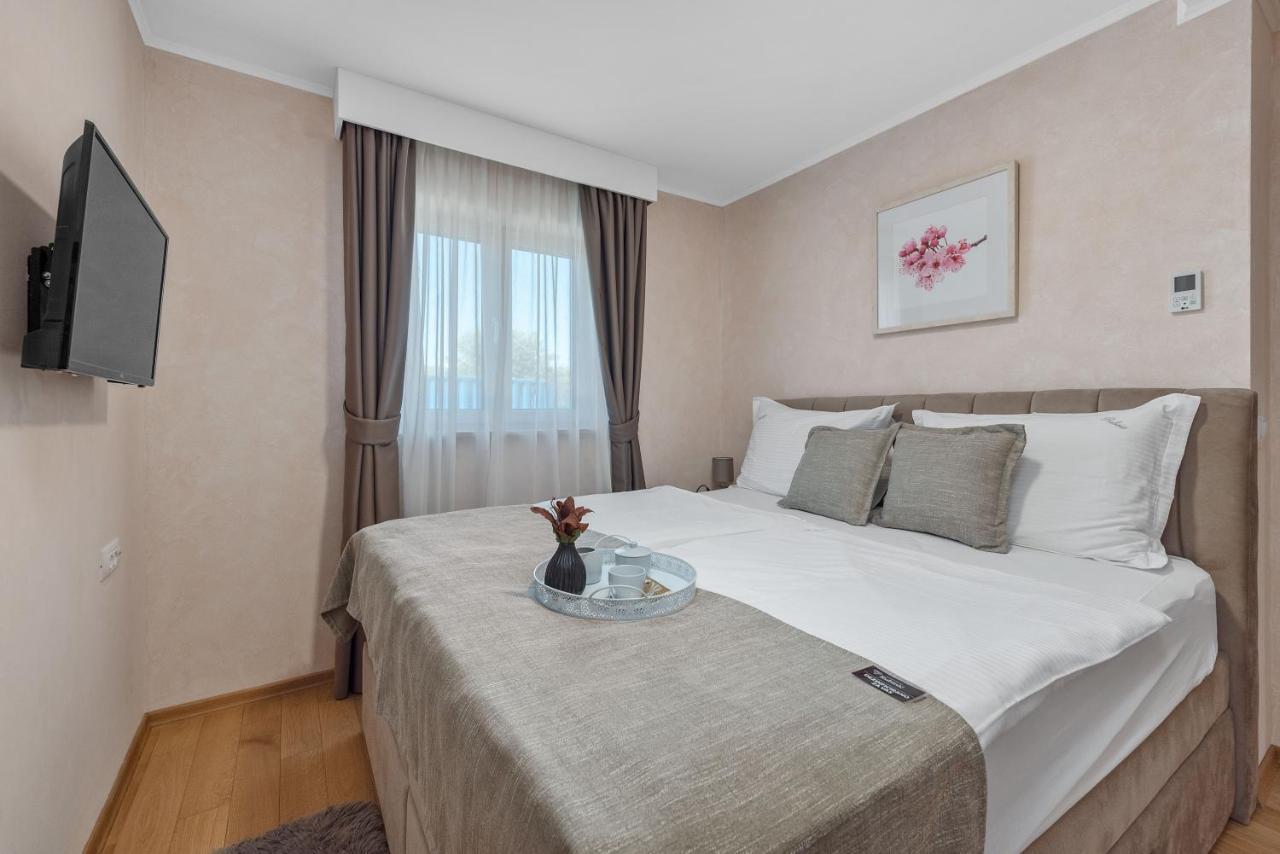Apartmani Rubinic Turanj Εξωτερικό φωτογραφία