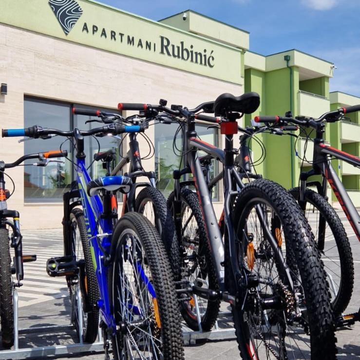 Apartmani Rubinic Turanj Εξωτερικό φωτογραφία